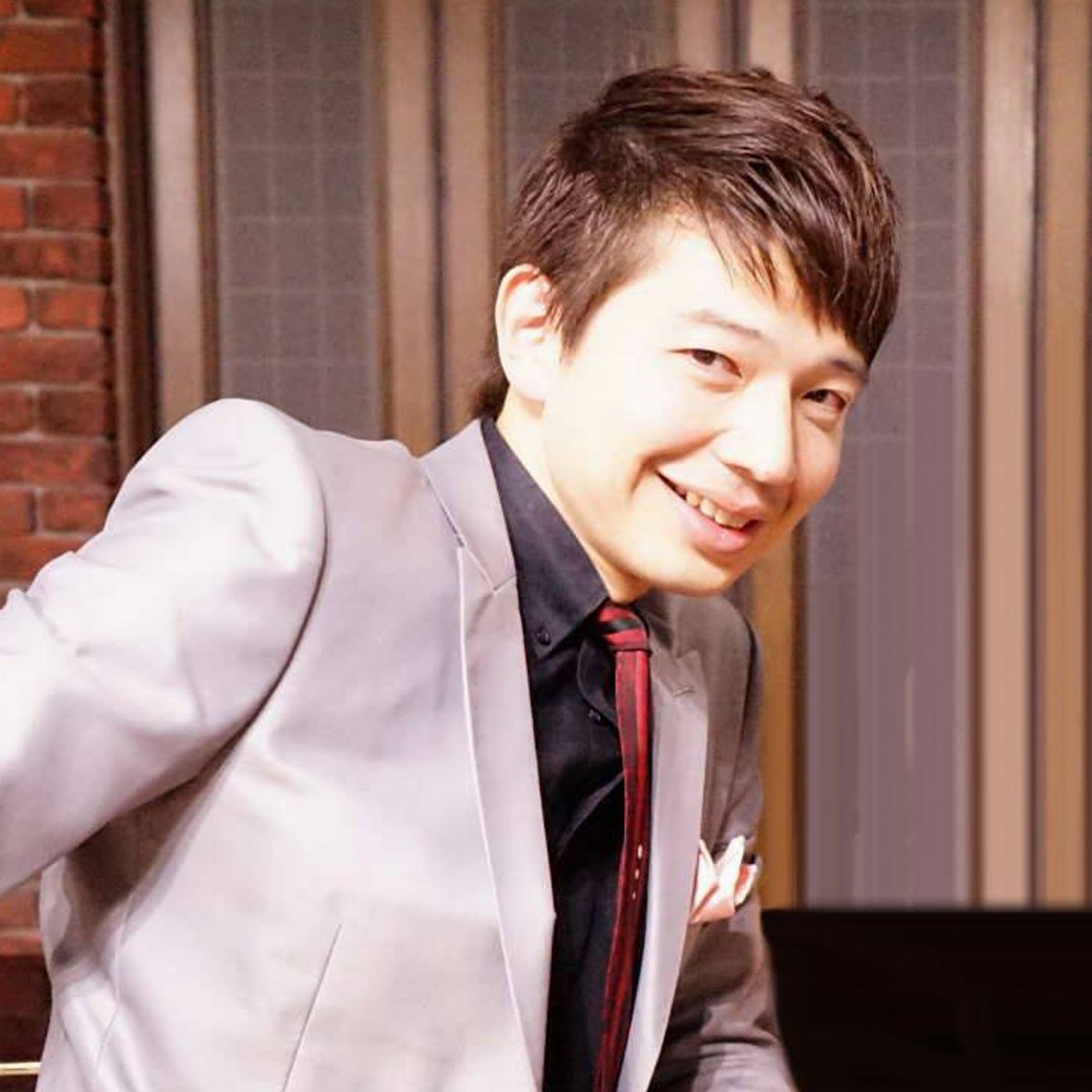 11月9日(月)  p,vo.荒井伝太【歌うブギウギピアニスト荒井伝太】
