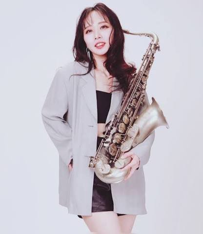 11月11日(水)  sax.米澤美玖